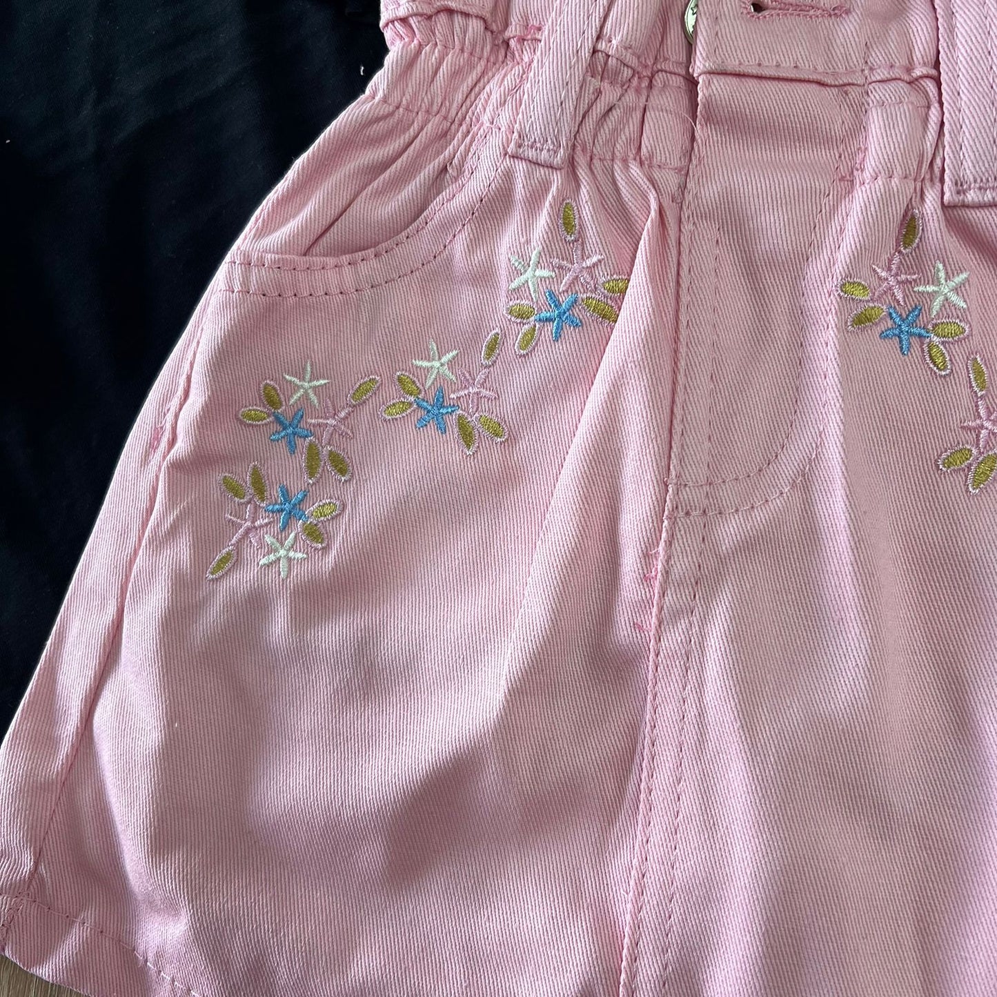 Top black + skirt pink / cotton