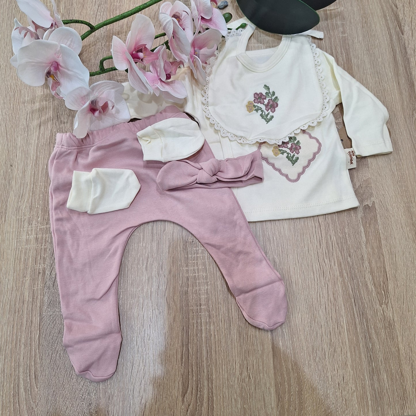 Larina flowers pink - cotton hospital set