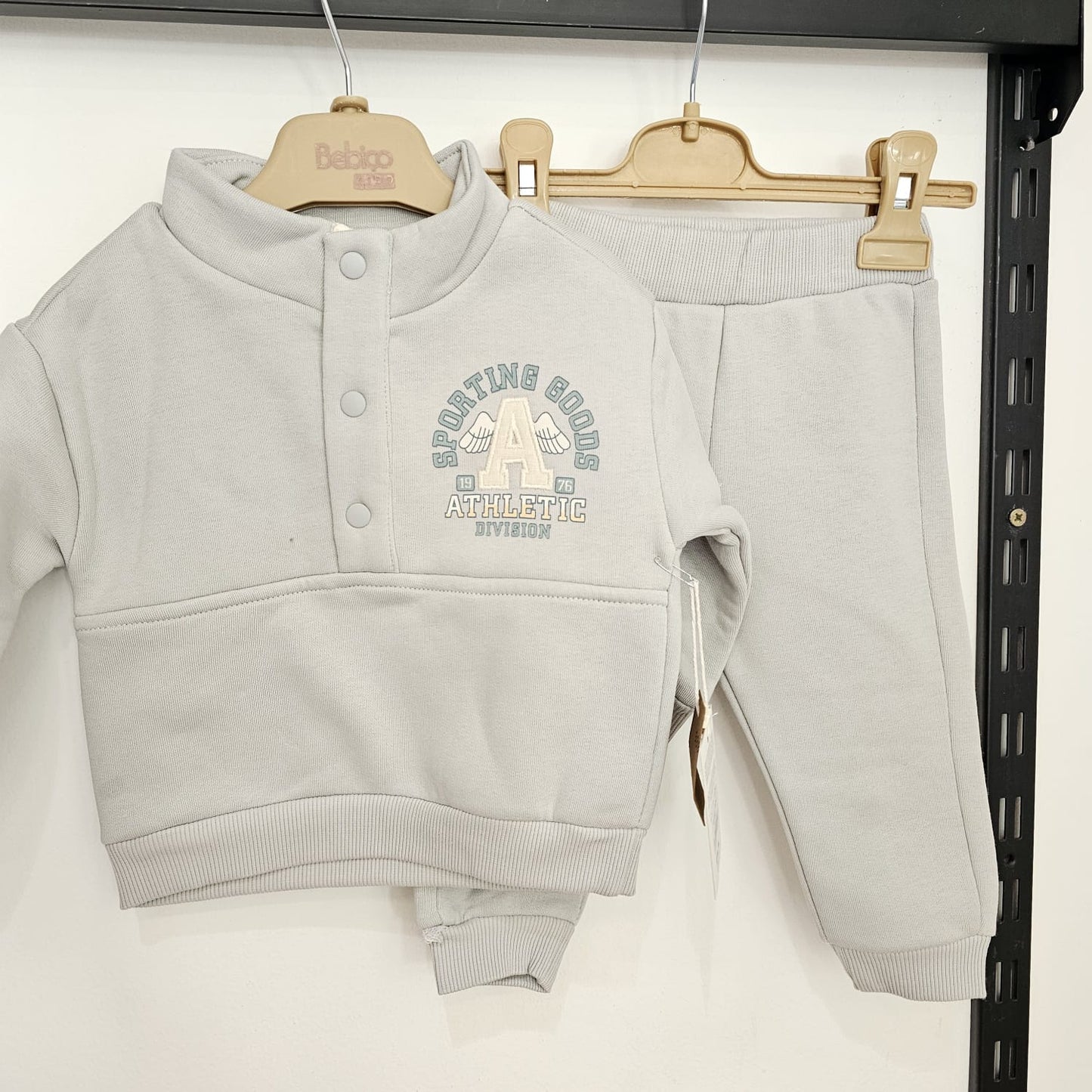 Sporting goods set fleeced