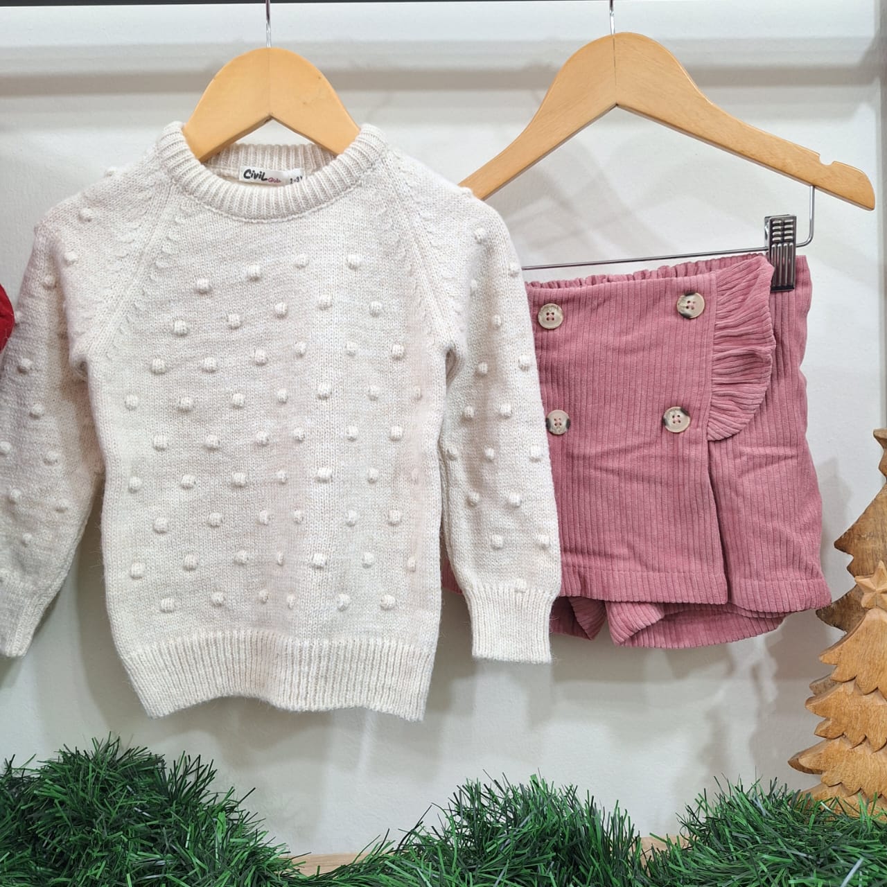 Pullover & skort (9-10 years )