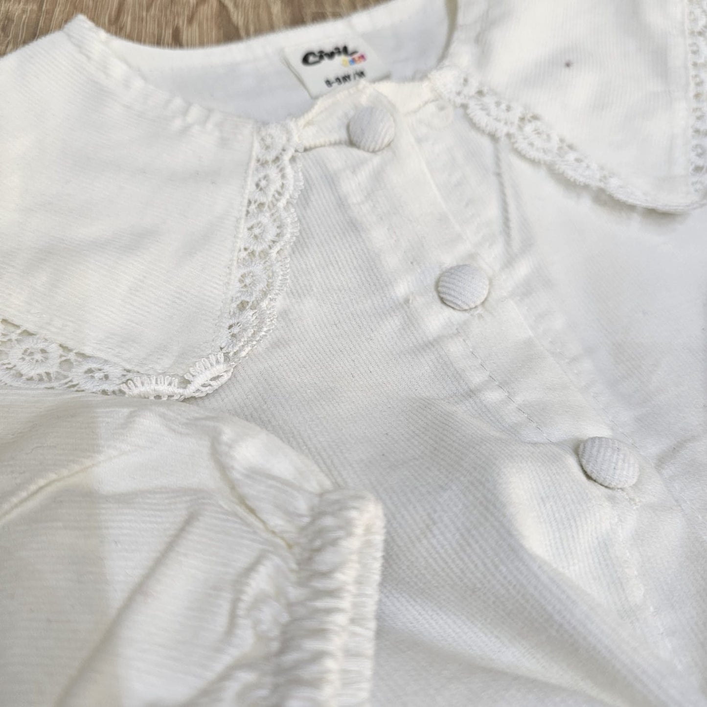 Classic burgundy & white set