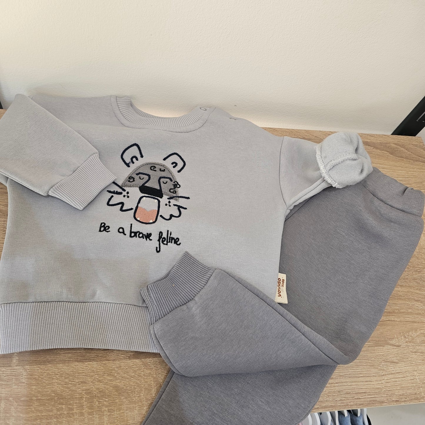 Be a brave grey - fleece set