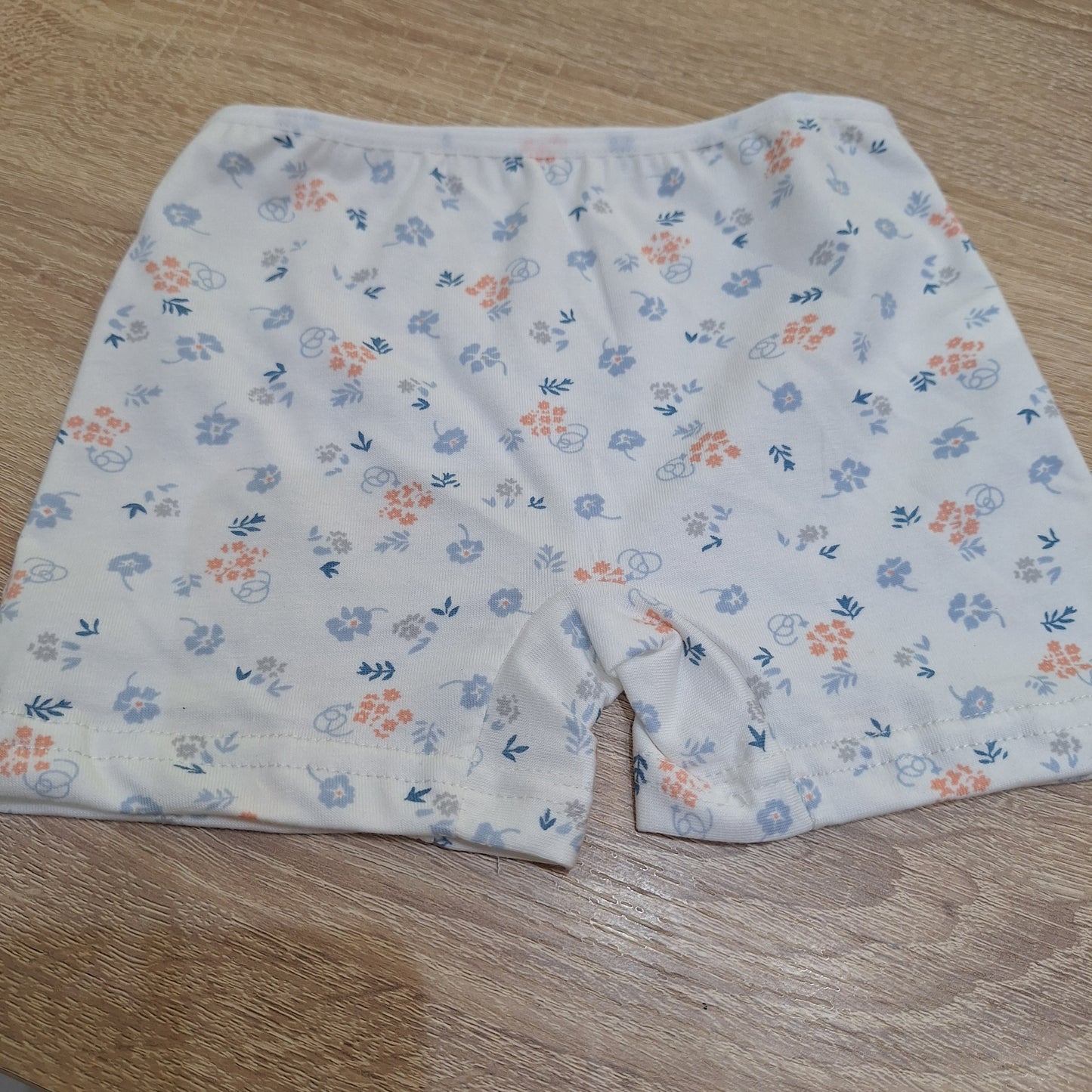 Doucette girl - boxer flower