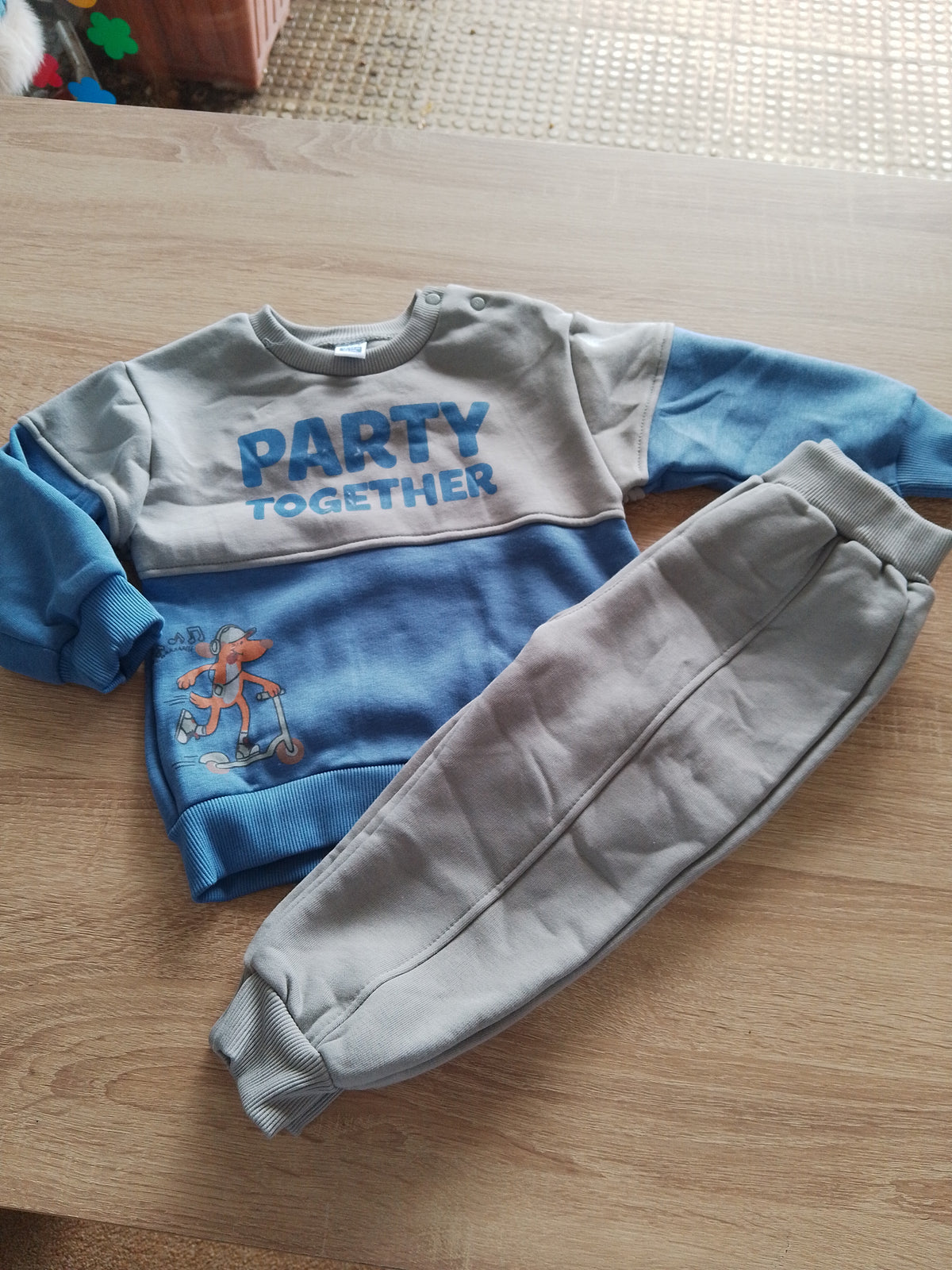 Party together B_Iggy- FLEECE SET