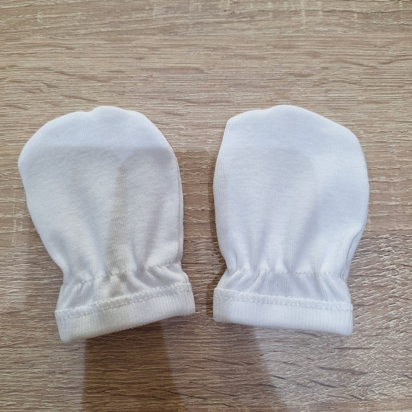 Baby gloves- doucette