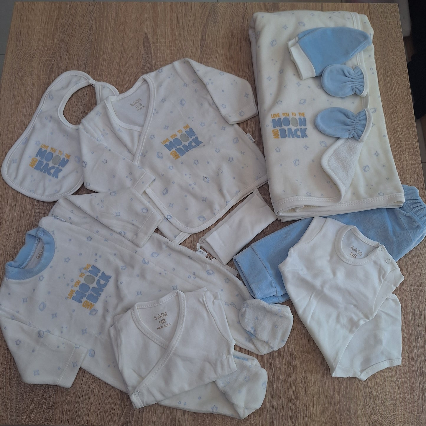 Moon back hospital set (lady)10 pics velour