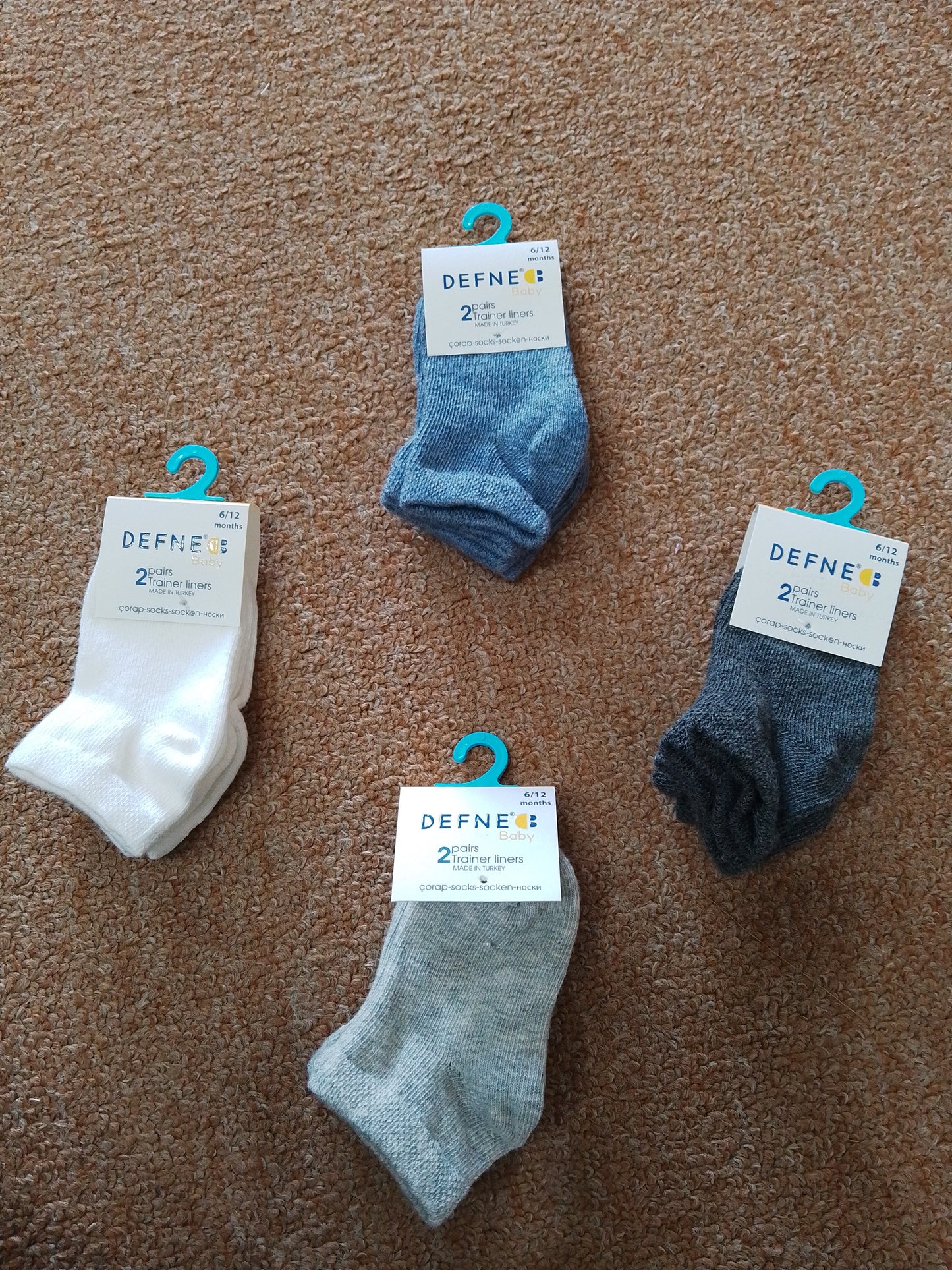 defene simple colors- socks 2 pairs