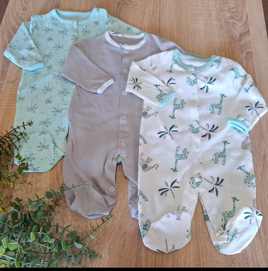 Giraffe 🦒 green  - cotton overall