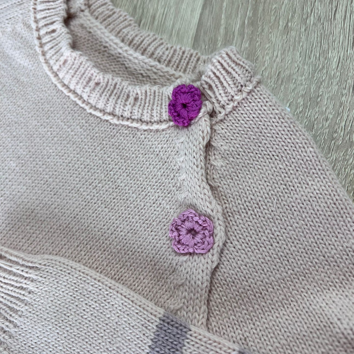 Wool sweater/ flowers