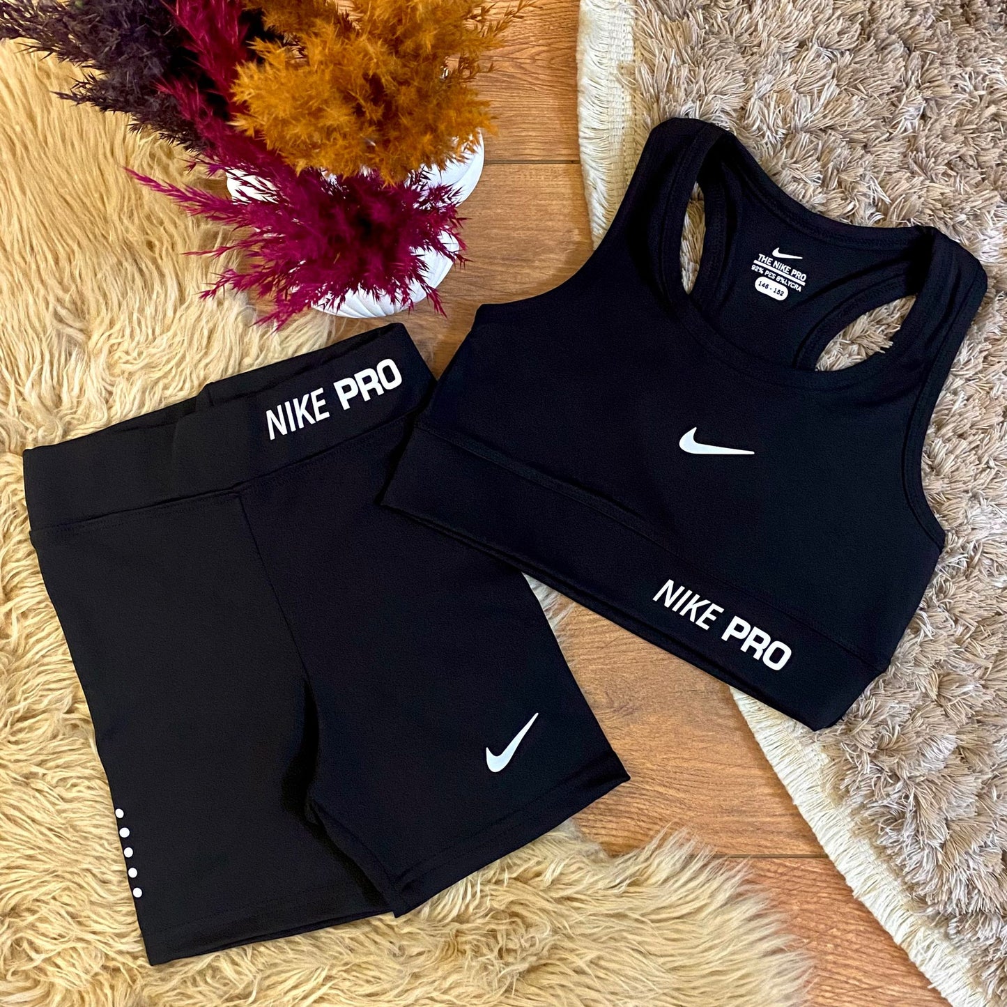 Black short tennis set