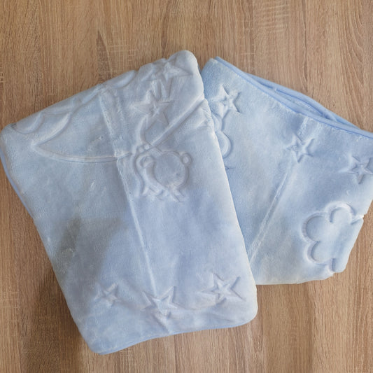Moon and star blue blancket