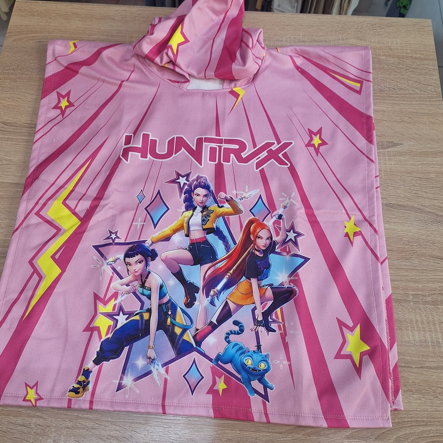 Pink huntrix puncho