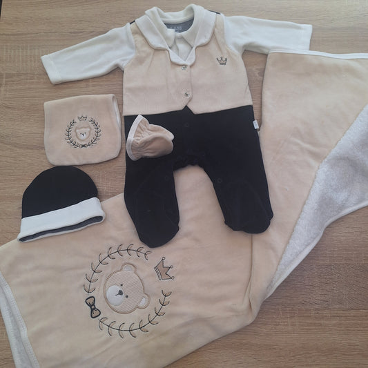 The Qween bear hospital set velour (lady)
