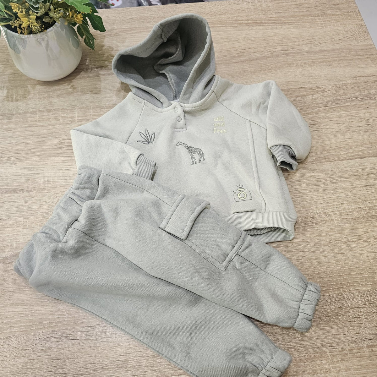 Will and free fleece set