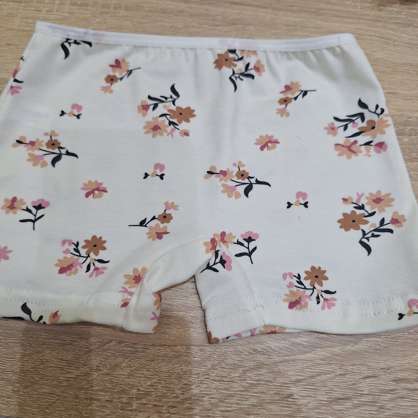 Doucette girl- Boxer flower