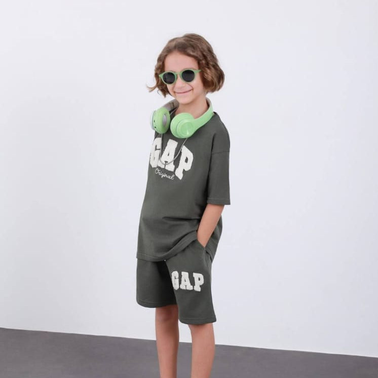 Gap  khaki set