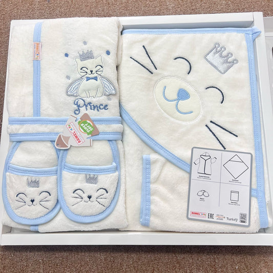 Bathrobe set - hands weaving to hands touching