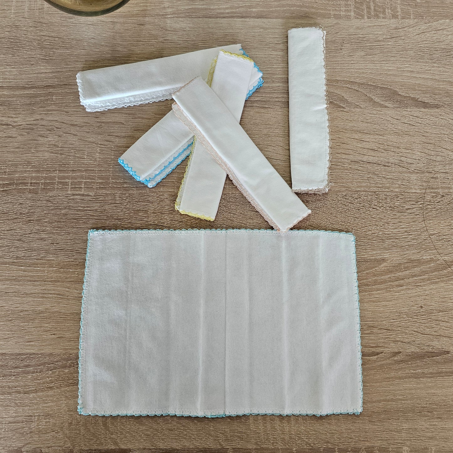 Pack of 6 cotton towels (20*30cm)