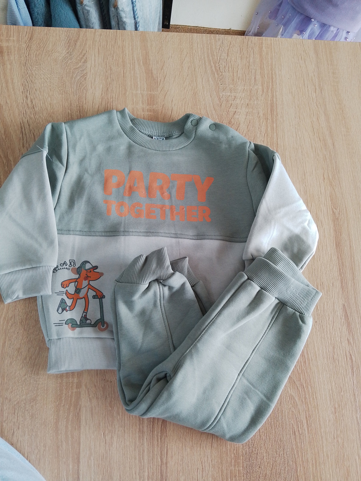 Party together G_Iggy-  FLEECE SET