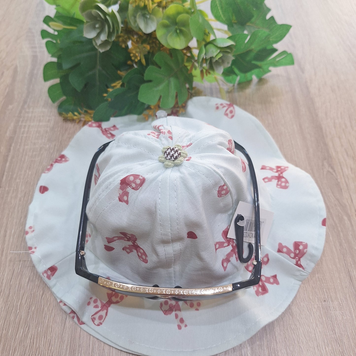 Bows hat summer