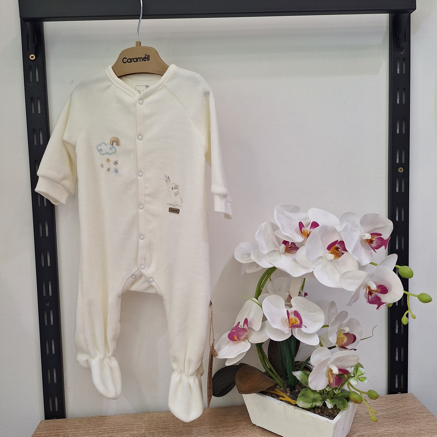 Caramell - velvet overall white