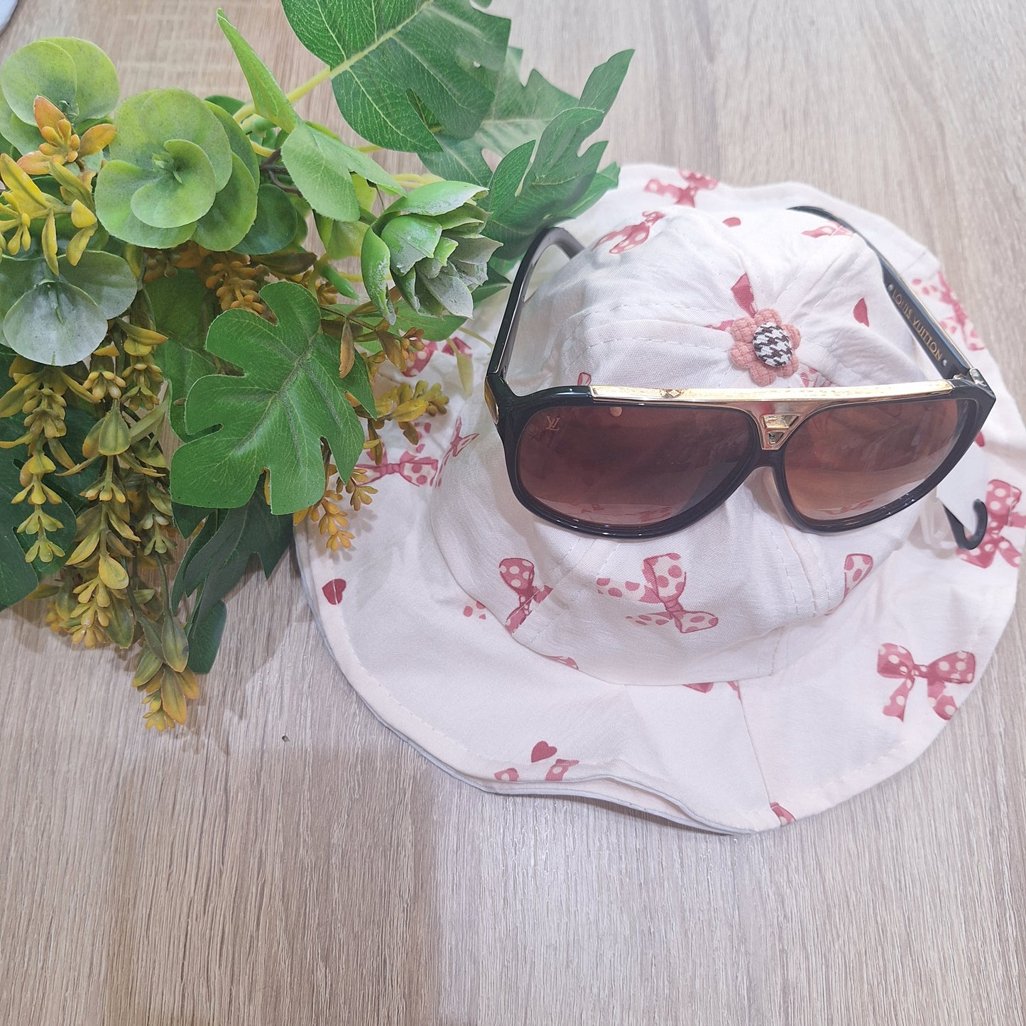 Bows hat summer