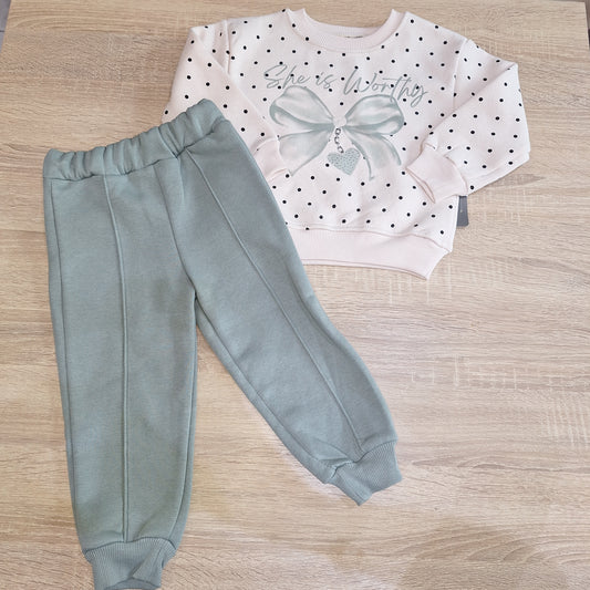 She is worthy  green fleece set