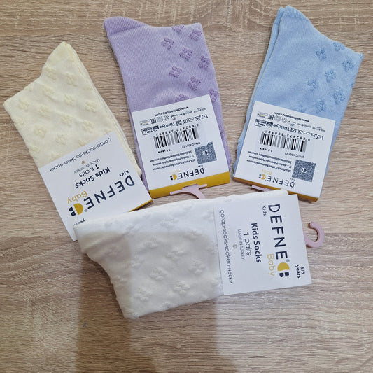 K001_22 mid  SOCKS GIRLS